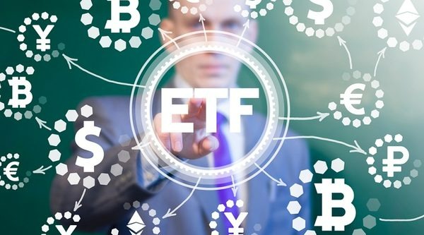 So sánh Bitcoin Spot ETF và Bitcoin Futures ETF